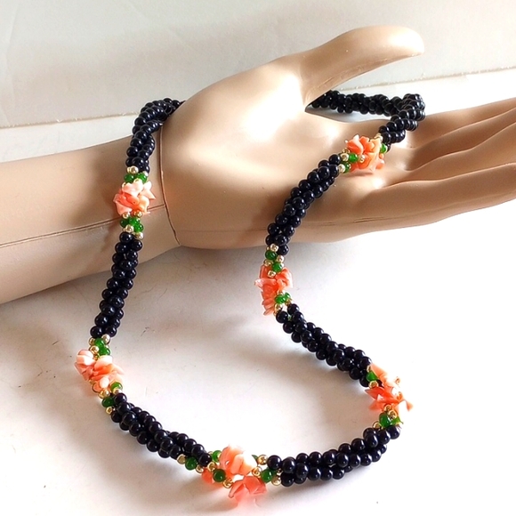 VINTAGE PINK ANGEL SKIN CORAL BLACK GREEN GLASS 3 STRANDS ROPE NECKLACE 22" LONG - Picture 5 of 8